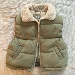 Baby Zara moss green gilet vest